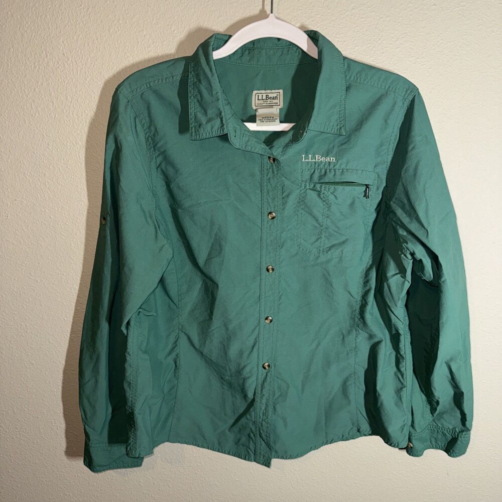 L.L. Bean 5AX49 Men’s Button Down Shirt Green